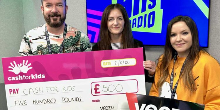 Veezu helps combat holiday hunger with charity donation